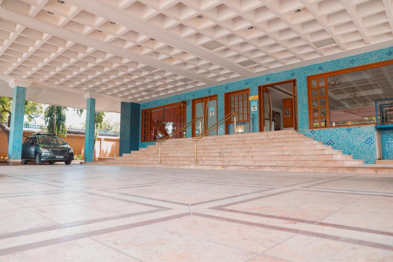 Bell Hotel Sivakāsi Dış mekan fotoğraf