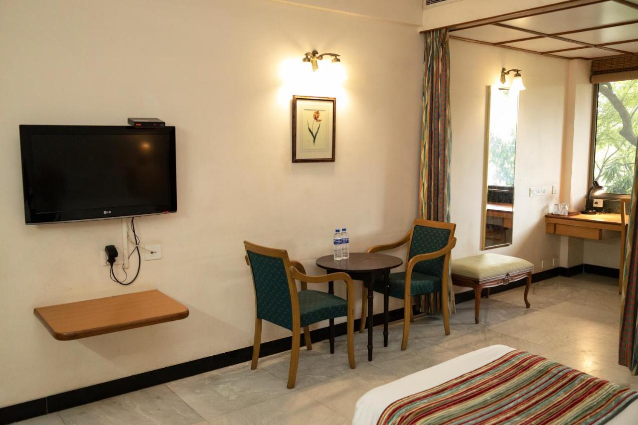 Bell Hotel Sivakāsi Dış mekan fotoğraf